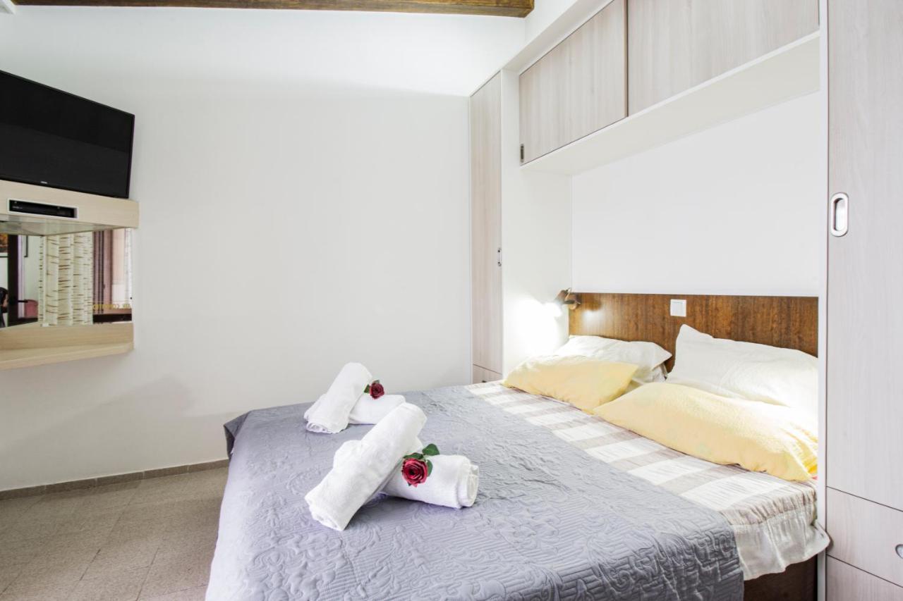 Galapagus Privat Beach & Boat Dock Διαμέρισμα Metajna Εξωτερικό φωτογραφία